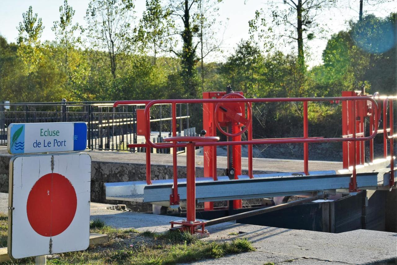 Ecluse Le Port, Etape Velofrancette Sace Exterior foto