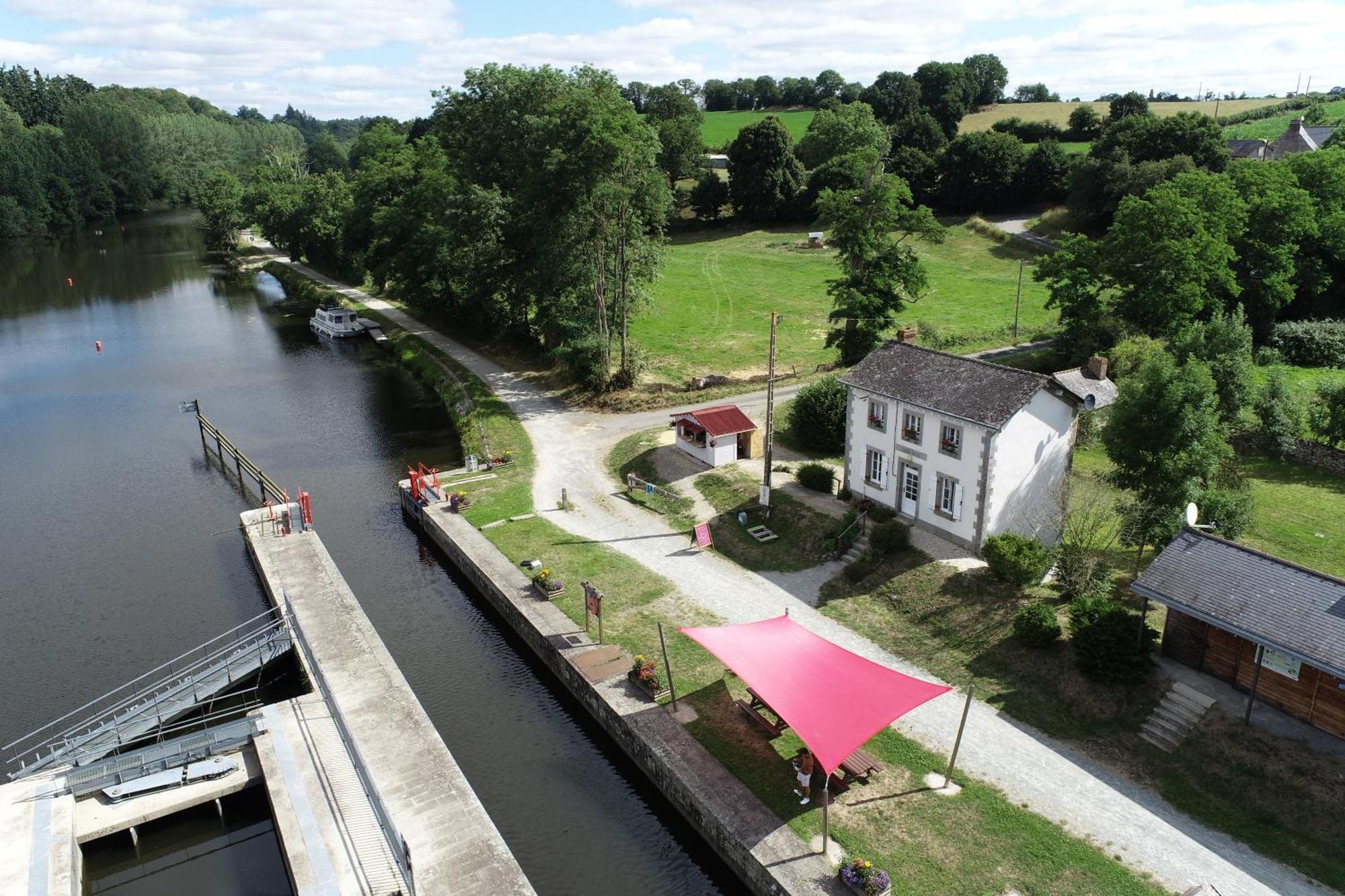 Ecluse Le Port, Etape Velofrancette Sace Exterior foto